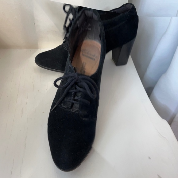 Clarks Black Suede Block Heels - Picture 1 of 6